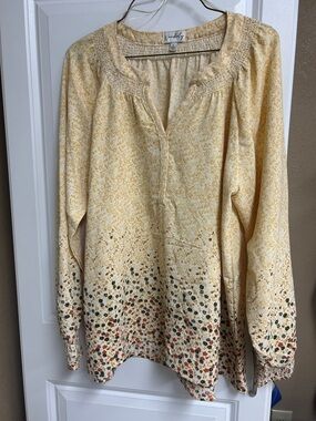 Wonderly Cream and Yellow Floral Border Peasant Top